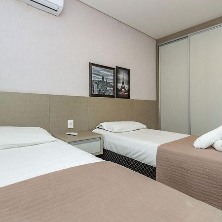 Boulevard 224D - Excelente Apartamento Em Condominio De Luxo No Centro De Bombinhas - Piscina - Jacuzzi - Academia - Portaria 24H. エクステリア 写真