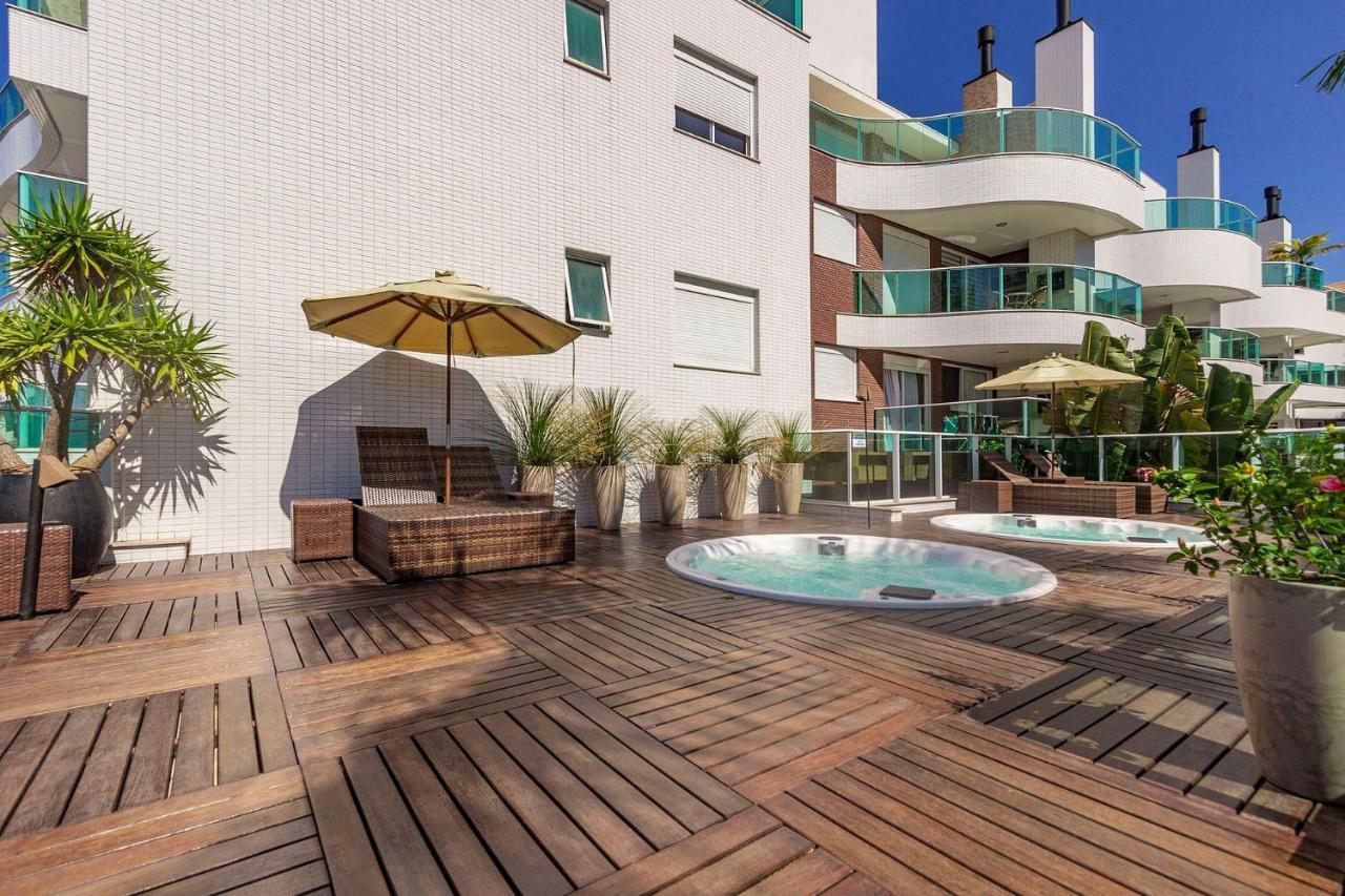 Boulevard 224D - Excelente Apartamento Em Condominio De Luxo No Centro De Bombinhas - Piscina - Jacuzzi - Academia - Portaria 24H. エクステリア 写真
