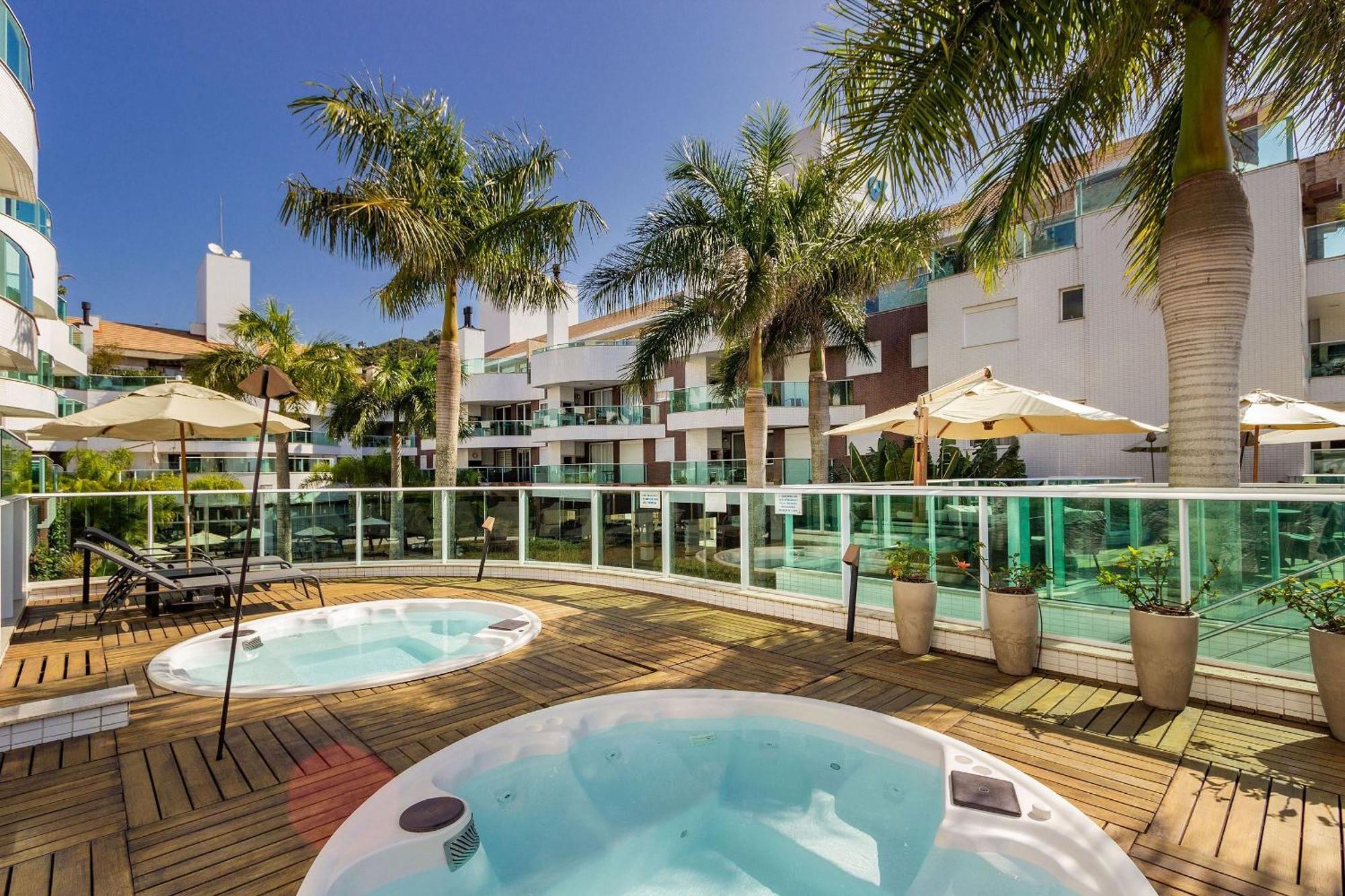 Boulevard 224D - Excelente Apartamento Em Condominio De Luxo No Centro De Bombinhas - Piscina - Jacuzzi - Academia - Portaria 24H. エクステリア 写真